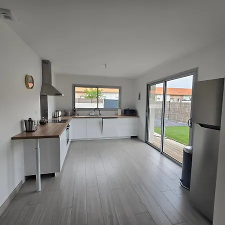 Maison Calme A Deux Pas De L'ocean